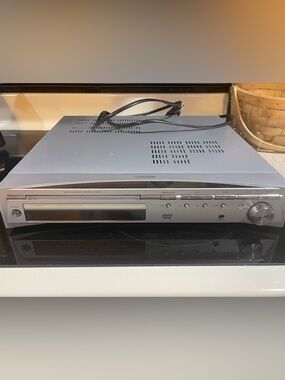 Koss KS-4102 Digital Home Theater Video And Audio DVD System Receiver Only